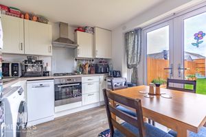 Kitchen/Diner- click for photo gallery